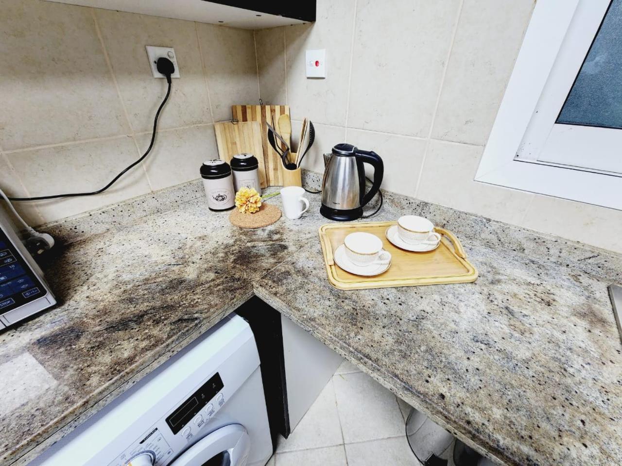 Lovely 1-Bedroom Apartment In The Heart Of Dubai Marina מראה חיצוני תמונה